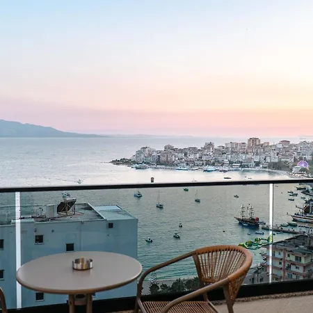 Jula Sea View Apartmán *