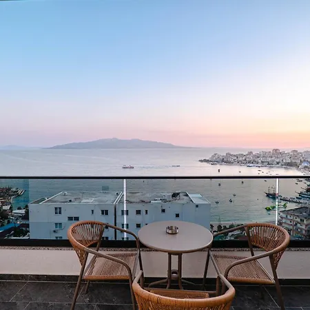 Jula Sea View Lejlighed *